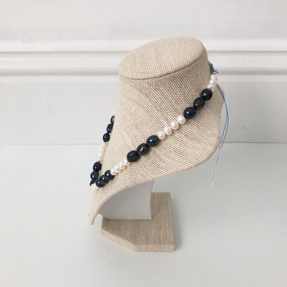 NWT Genuine Black Pearls & White Pearls Necklace Beaded - Picture 5 of 5